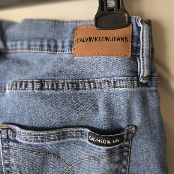 Calvin Klein Womens Slim Fit Jeans in Light Blue - Size 12 / 31 - Picture 3 of 7